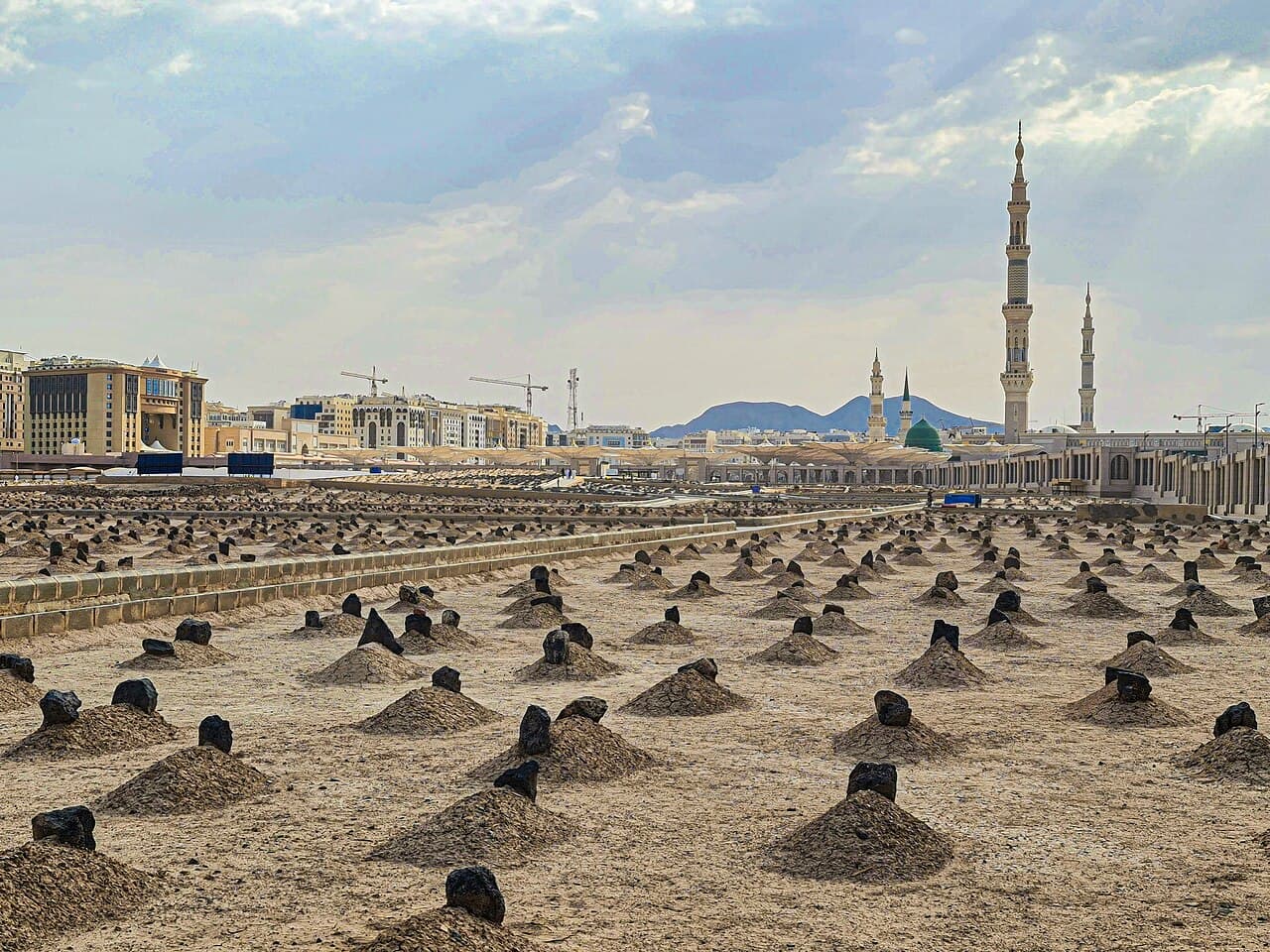 Payg'ambar ﷺ masjidi yonidagi al-Baqiy qabristoni